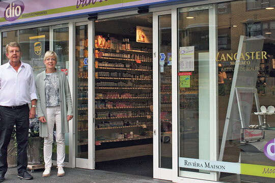 Inbraakwerende deuren voor Drogisterij Van Rossum, Maartensdijk (Utrecht)